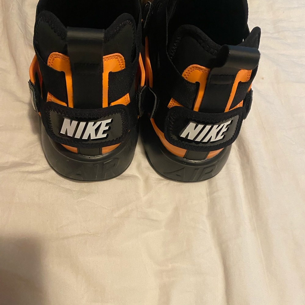 Nike huaraches, woman, or man shoe